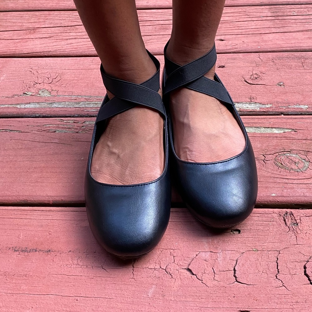 Cute black flats
